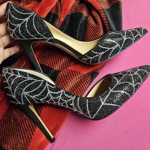 Spiderweb Bejeweled pumps
